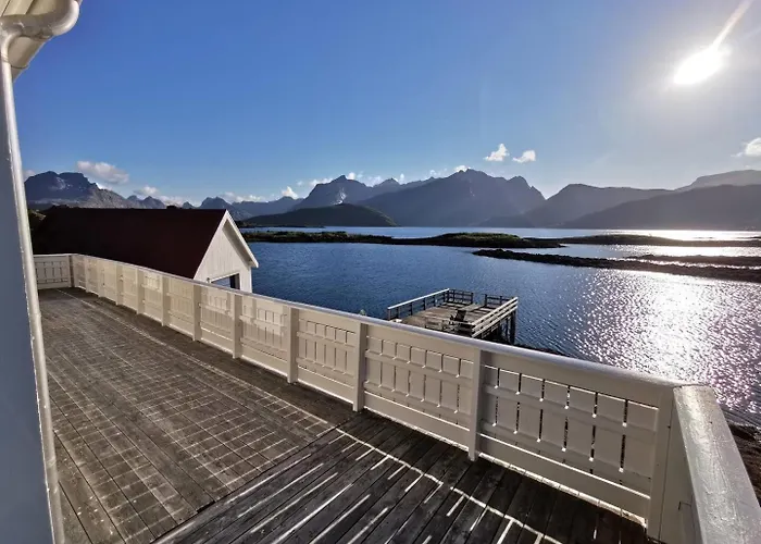 Semesterbostad Panoramic Seaview House By The Sea *